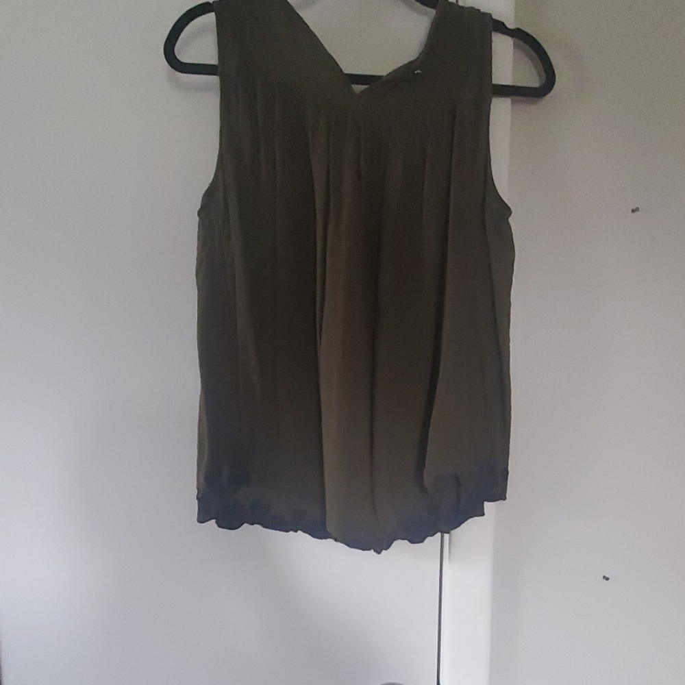 Shirt - Picture 4 of 4